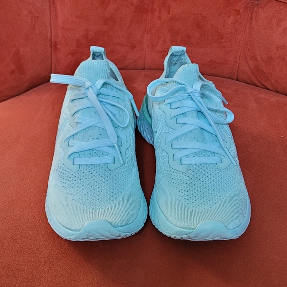 Nike Epic React Flyknit 2 Teal Tint Women’s  BQ8927-300 Size 7 - Picture 2 of 12